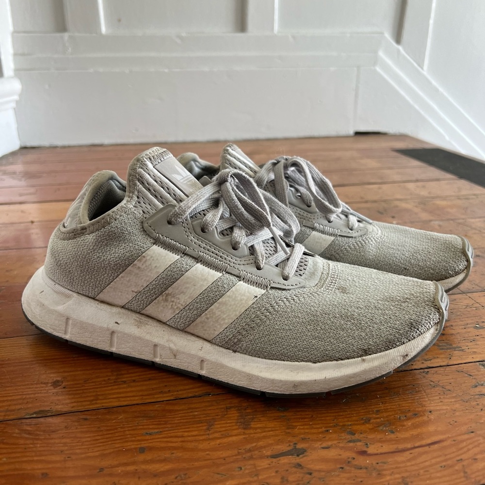 adidas Swift Run X